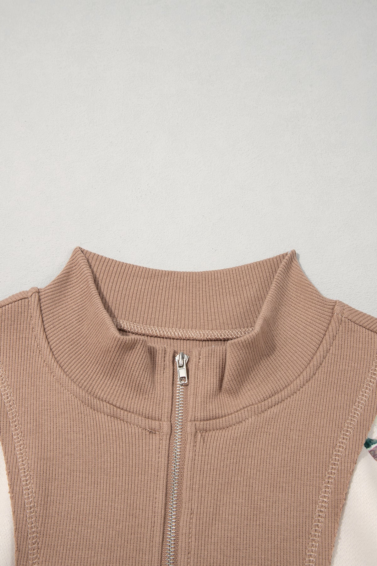 Beige Wild Mallard Print Color Block Patchwork Zip Neck Tunic Top